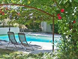 Splendid Villa in Viens With Swimming Pool