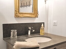 Splendid Villa in Viens With Swimming Pool
