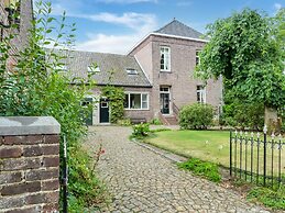 Spacious Mansion in Swolgen With Garden