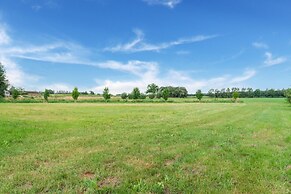 Spacious Mansion in Swolgen With Garden