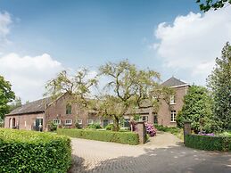 Spacious Mansion in Swolgen With Garden