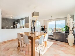 Mesmerising Villa in Les Vans With Private Pool