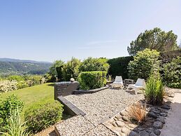 Mesmerising Villa in Les Vans With Private Pool