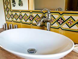 Charming Holiday Home in Yevre-la-ville With Pool