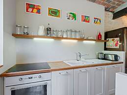 Charming Holiday Home in Yevre-la-ville With Pool