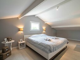 Luxurious Villa in Saint Genies de Fontedit With Heated Pool