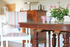 Cozy Cottage in Bergen With Terrace