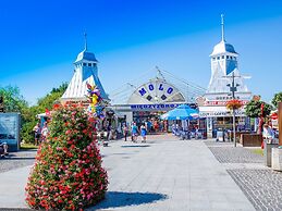 Delightful Holiday Home in Lubin With Garden