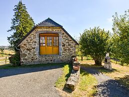 Holiday Home in Auvergne With Roofed Garden and Terrace
