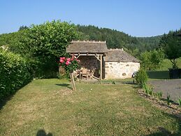 Holiday Home in Auvergne With Roofed Garden and Terrace