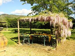 Pleasant Holiday Home in Reggello With Pool