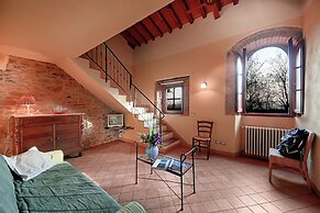 Pleasant Holiday Home in Reggello With Pool