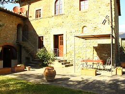 Pleasant Holiday Home in Reggello With Pool