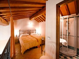 Pleasant Holiday Home in Reggello With Pool