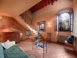 Pleasant Holiday Home in Reggello With Pool