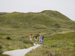 Well-kept Apartment, a Stone's Throw From the sea on Texel