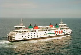 Well-kept Apartment, a Stone's Throw From the sea on Texel