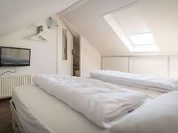 Well-kept Apartment, a Stone's Throw From the sea on Texel