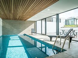 Semi-detached, Luxury Villa With 3 Bathrooms, sea at 400 m