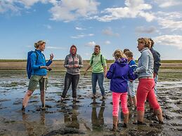 Semi-detached, Luxury Villa With 3 Bathrooms, sea at 400 m