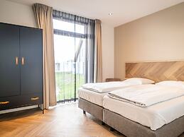 Semi-detached, Luxury Villa With 3 Bathrooms, sea at 400 m