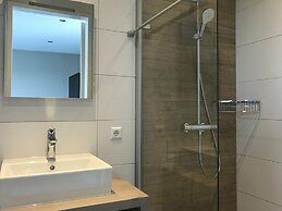 Semi-detached, Luxury Villa With 3 Bathrooms, sea at 400 m