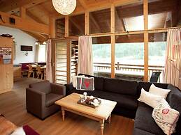 Luxurious Chalet With Sauna in Konigsleiten