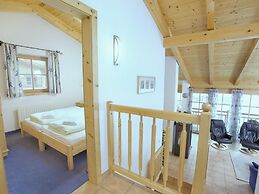 Luxurious Chalet With Sauna in Konigsleiten
