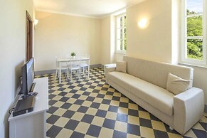 Apartment in Lerici With Garden