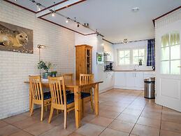 Nice Bungalow With Dishwasher in a Holiday Park 1.2 km. From the sea o