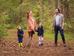 Nice Bungalow With Dishwasher in a Holiday Park 1.2 km. From the sea o