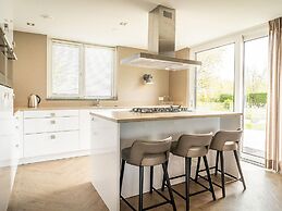 Nice Bungalow With Dishwasher in a Holiday Park 1.2 km. From the sea o