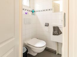 Charming Holiday Home in Kaatsheuvel Near Efteling