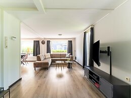 Charming Holiday Home in Kaatsheuvel Near Efteling