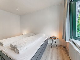 Charming Holiday Home in Kaatsheuvel Near Efteling