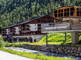 Apartment in Savoyard Mountain Village