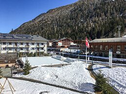 Apartment in Savoyard Mountain Village