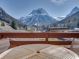 Apartment in Savoyard Mountain Village