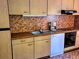 Pleasant Holiday Home in Langenfeld With Balcony