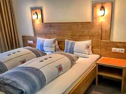 Pleasant Holiday Home in Langenfeld With Balcony