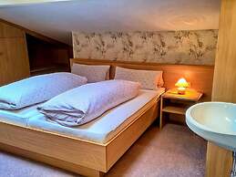 Pleasant Holiday Home in Langenfeld With Balcony