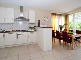 House With a View on Harbor, in a Water Area