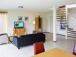 House With a View on Harbor, in a Water Area