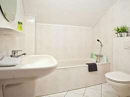 House With a View on Harbor, in a Water Area