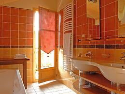 Chalet With Fireplace in Alpe D'huez