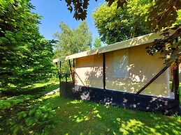 Romantic Cottage With Shared Swimming Pool