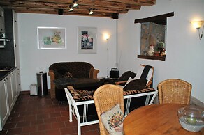 Romantic Cottage With Shared Swimming Pool