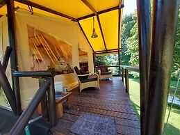 Romantic Cottage With Shared Swimming Pool