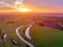 Wellness Lodge With Sauna and Wonderful Views