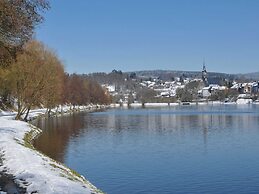 Comfortable, Renovated House With a Microwave, Near Vielsalm